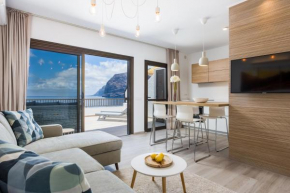 2BRD Cliffs and Ocean View oasis